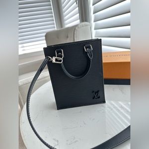 Louis Vuitton Petit Sac Plat Black